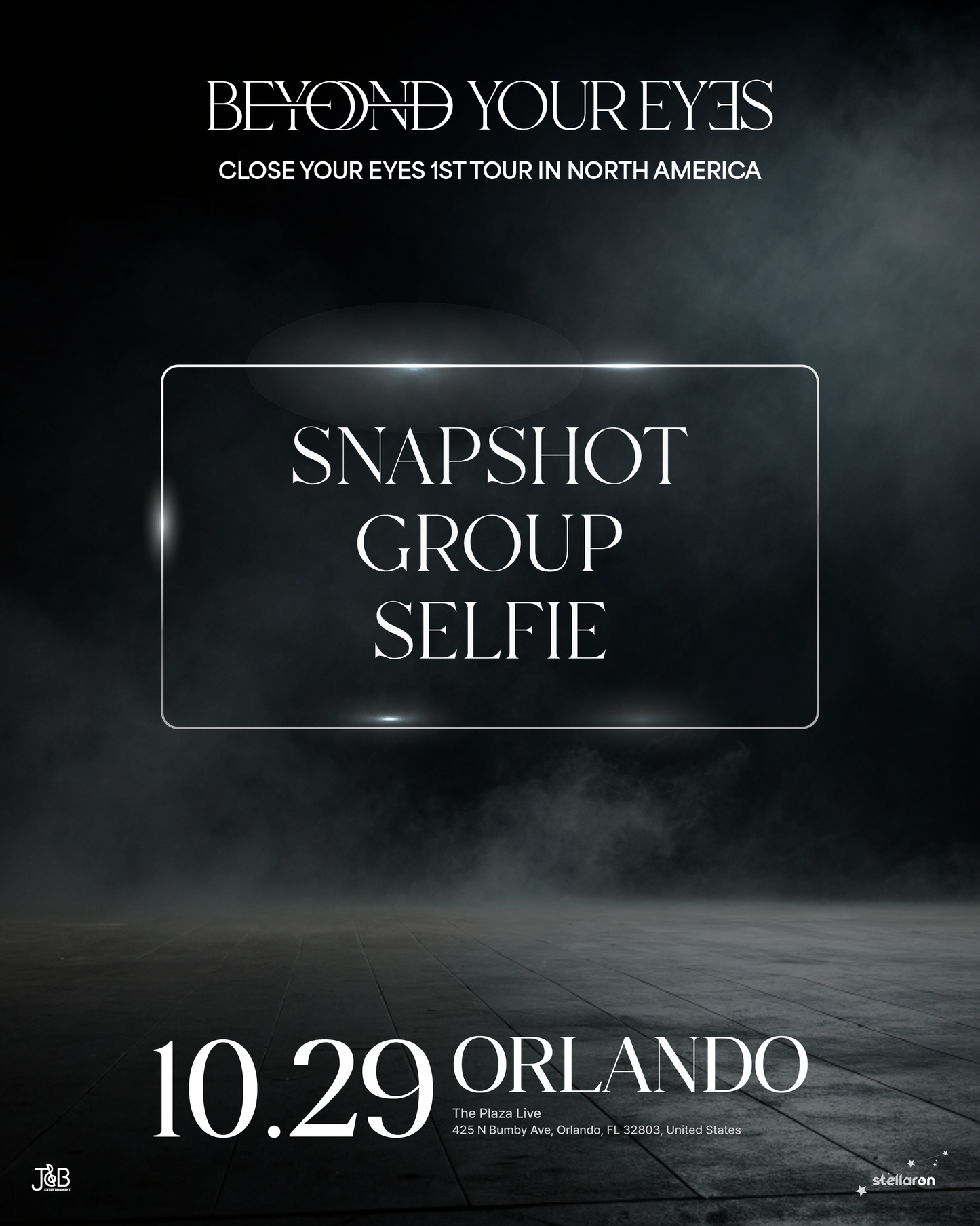CLOSE YOUR EYES ORLANDO GROUP SELFIE